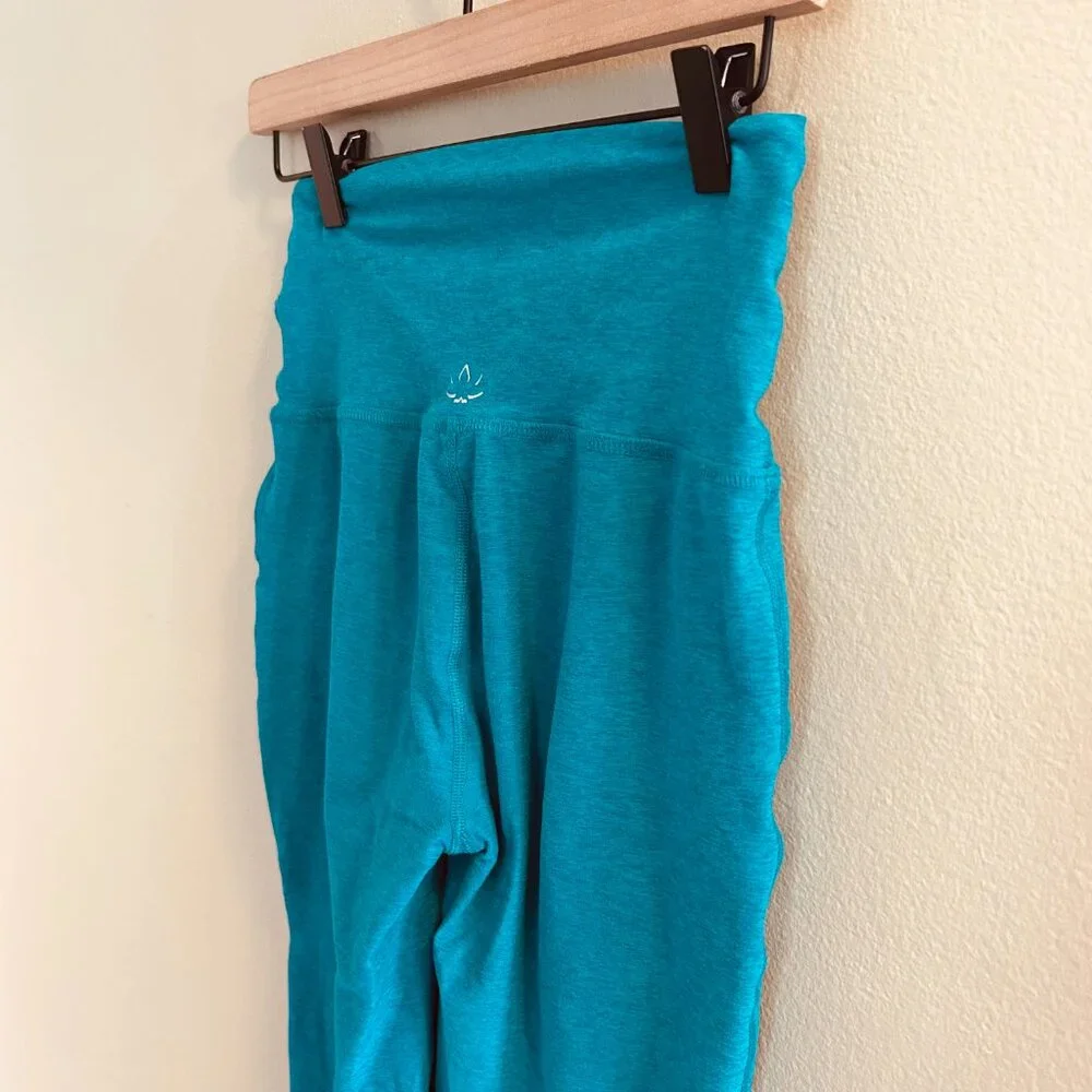 Beyond Yoga Spacedye Commuter Midi Leggings Size Medium Peacock Blue Heather Gym - Picture 10 of 14